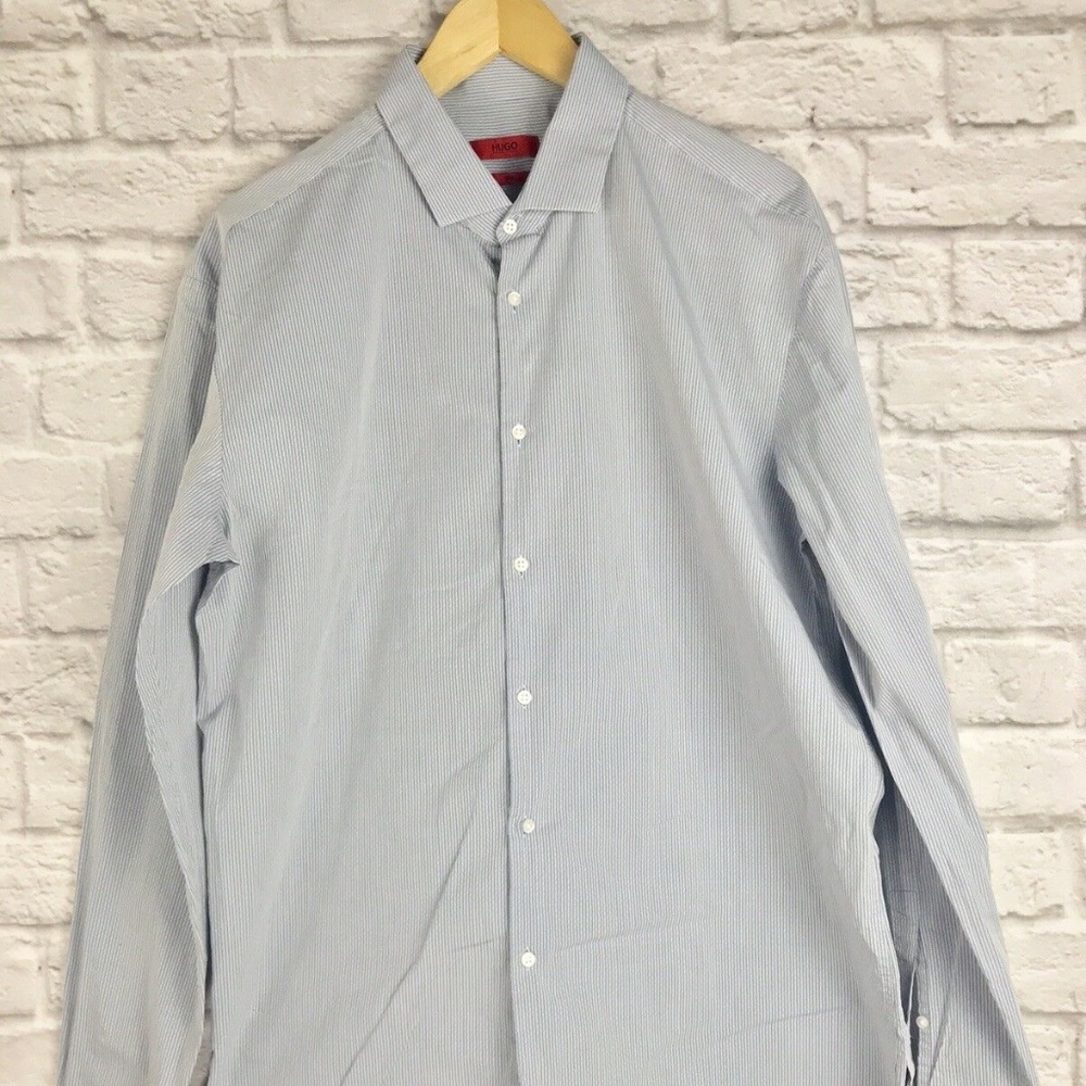 Hugo Boss Men's Size M Slim Fit Button-Up Shirt
